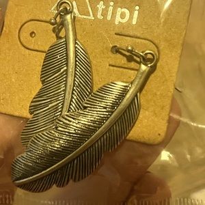 Beautiful Feather Earrings